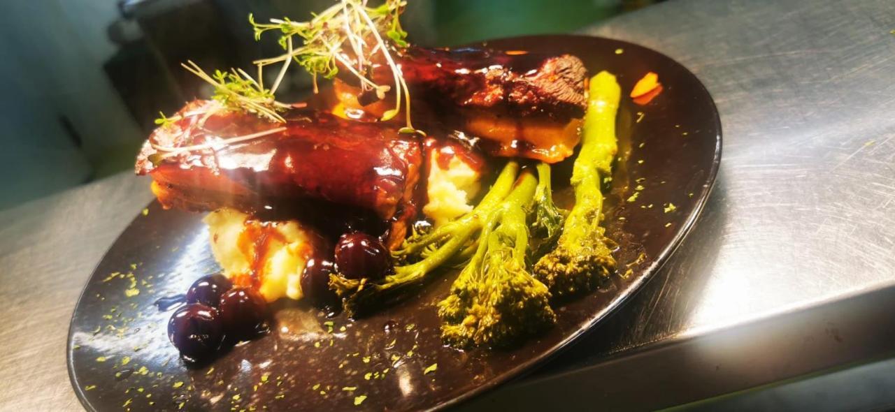 The Copper Still Bar Restaurant & Boutique Rooms Dromod Extérieur photo