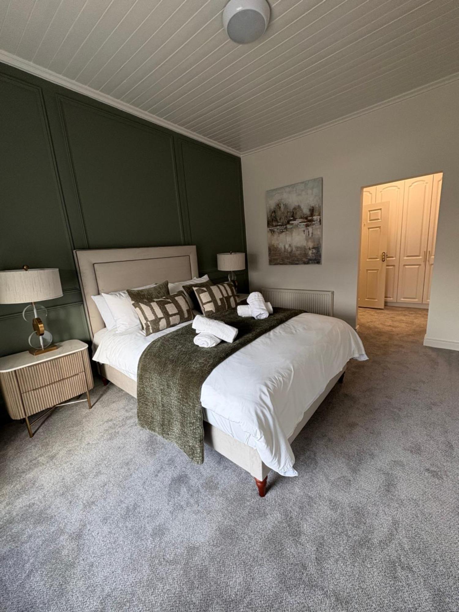 The Copper Still Bar Restaurant & Boutique Rooms Dromod Extérieur photo