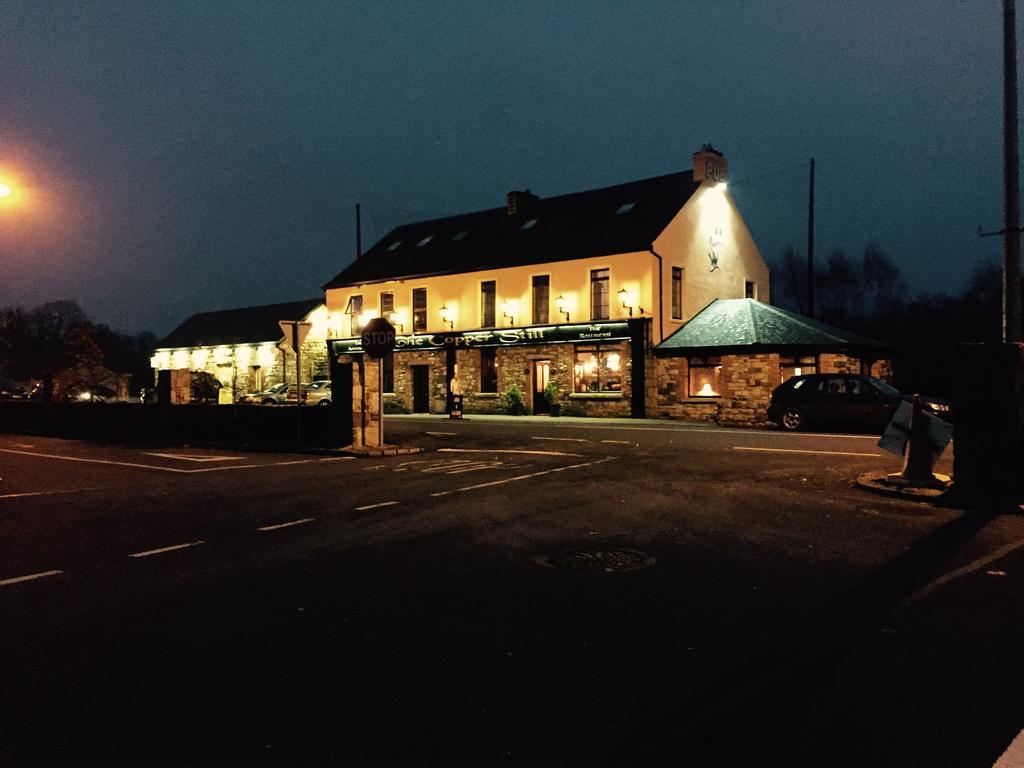 The Copper Still Bar Restaurant & Boutique Rooms Dromod Extérieur photo